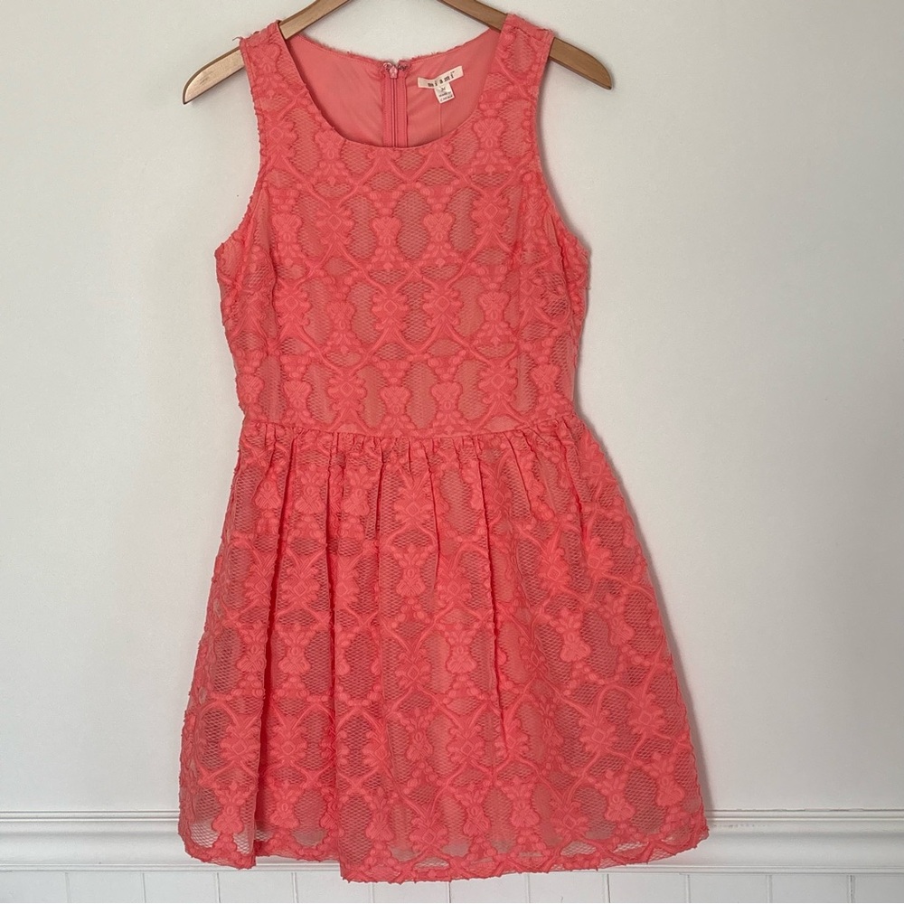 Miami Francesca's Lace Peach Sheer Lined Dress Size Small-Medium NEW A46
